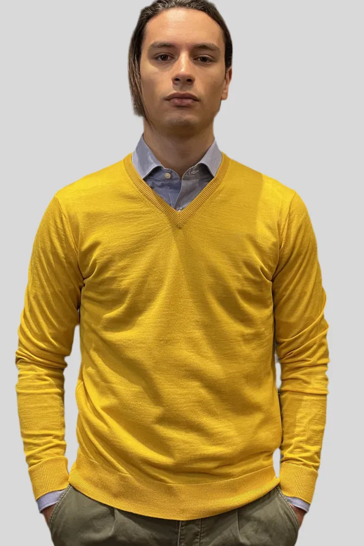 MAGLIONE A V MERINOS EXTRAFINE GIALLO
