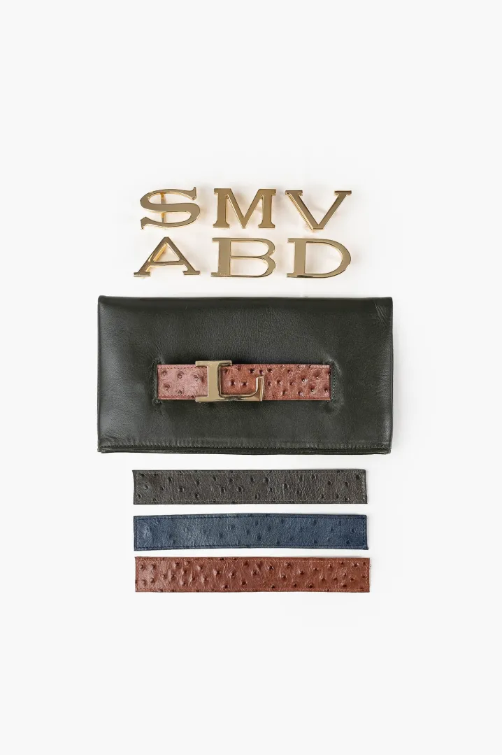 POCHETTE PELLE CON INIZIALE