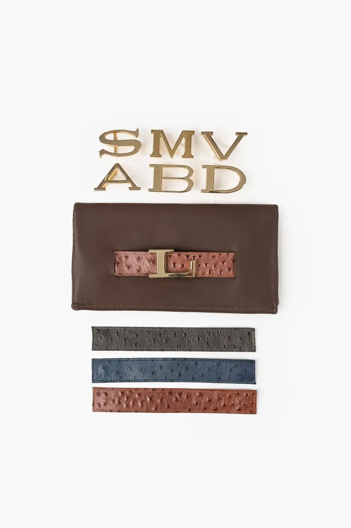 POCHETTE PELLE CON INIZIALE